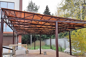 Навес для двух автомобилей 10*8*2,2 м из поликарбоната