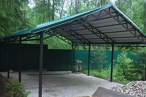 Двухскатный навес для автомобиля 5*8*2,5 м профнастил